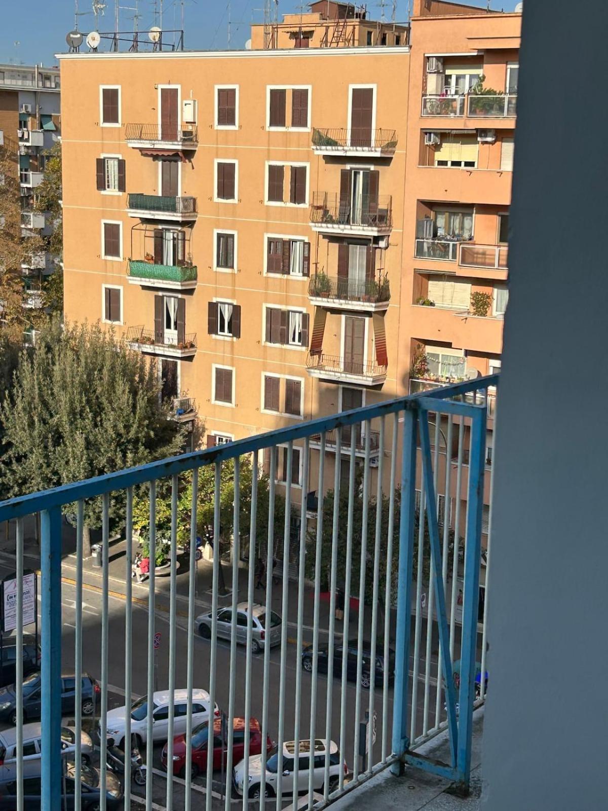 Tiberdom Apartment *